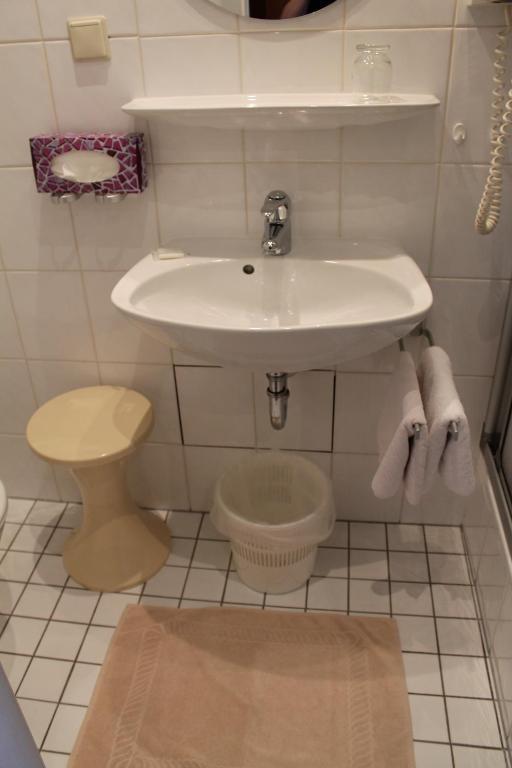 Hotel Luga Nuremberg Chambre photo