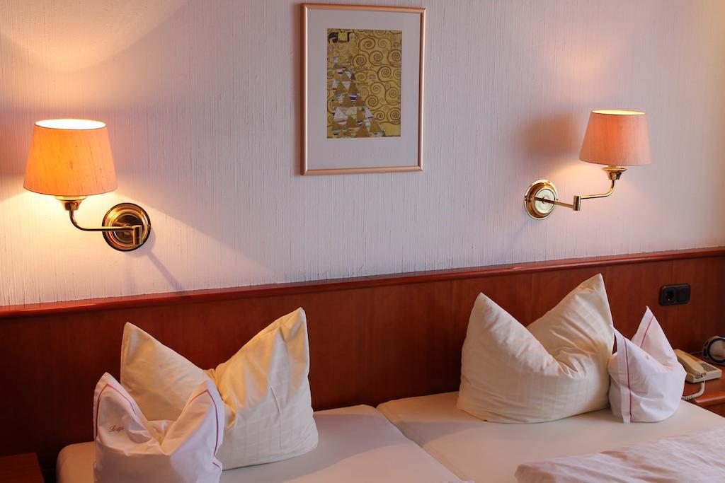 Hotel Luga Nuremberg Extérieur photo